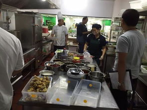 守護(hù)“舌尖上的安全” 飲食服務(wù)中心開(kāi)展雙節(jié)前食品衛(wèi)生大檢查